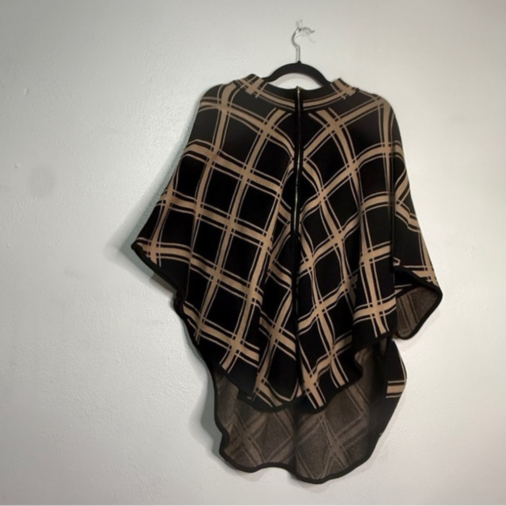 Anne Klein Chic Black & Tan Plaid Poncho. Cotton-Blend. Sz L.